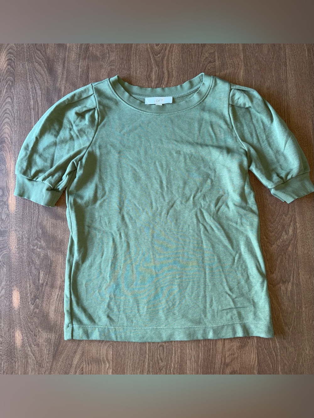 LOFT women’s Green Puff Sleeve sweatshirt